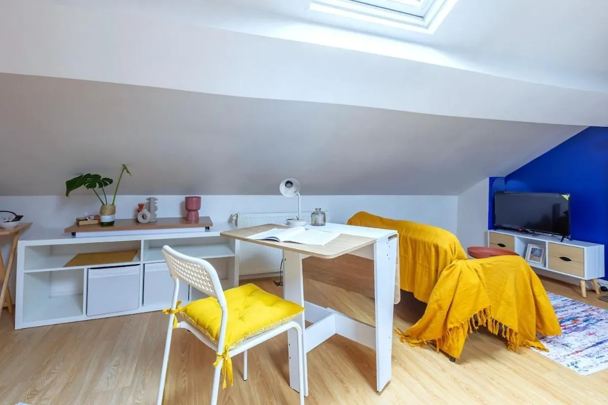Le Nid Chromatique, Hyper Centre Palaiseau Apartment