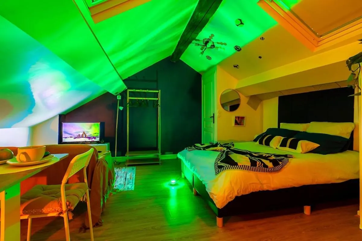 Le Nid Chromatique, Hyper Centre Palaiseau Apartment 0*,  France
